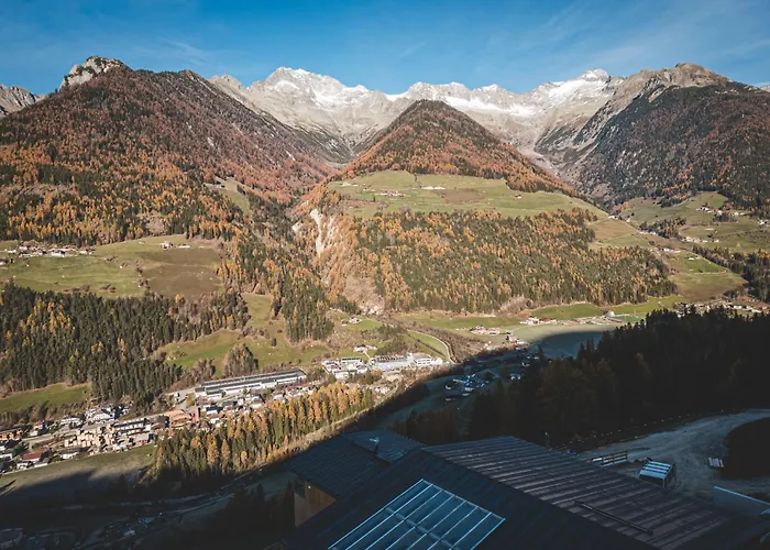Lahnerhof Luttach-Chalet-Restaurant, Mit Bergpanorama Und Ruhe