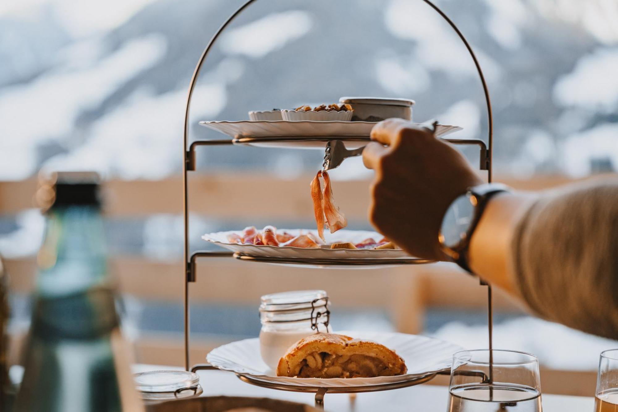 Lahnerhof Luttach-chalet-restaurant, Mit Bergpanorama Und Ruhe Lutago